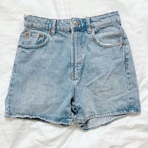 Zara light blue denim mom/dad shorts